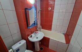 Apartament de vanzare, cu 2 camere semidecomandat, 38 mp, zona Craiovita noua 