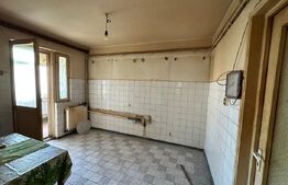 Apartament de vanzare, cu 3 camere, 65 mp, zona Craiovita Noua