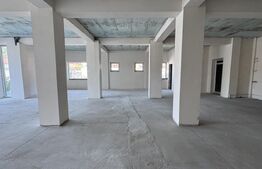 Spațiu comercial parter bloc nou, 136 mp open space, vitrină, terasă, Brestei