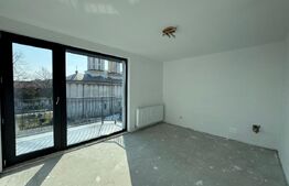 Casa 10 camere, pretabila spatiu comercial, zona Amaradia 