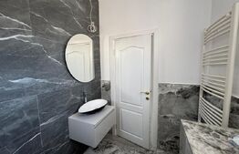 Casa 10 camere, pretabila spatiu comercial, zona Amaradia 