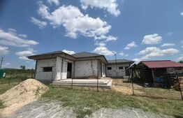 Casa la rosu, 400 mp teren, 105 mp utili, zona Hanul Doctorului