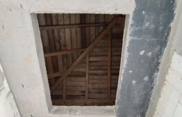 Casa la rosu, 400 mp teren, 105 mp utili, zona Hanul Doctorului