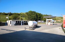 Oportunitate! Sala de evenimente, benzinarie si spalatorie auto, stradala la DE 