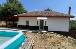 Casa renovata Varvoru de Sus, 30 mpu, 1000 mp curte.
