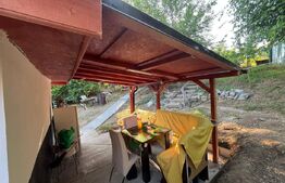 Casa renovata Varvoru de Sus, 30 mpu, 1000 mp curte.