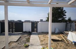 Casa parter la cheie 96 mp utili, 4 camere si 300 mp teren, zona Damila!