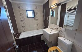 Apartament 3 camere, decomandat, 75 mp, Rovine, zona cofetaria Damarin