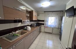 Apartament 3 camere, decomandat, 75 mp, Rovine, zona cofetaria Damarin