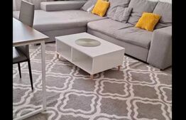 Apartament cu 3 camere, decomandat, etaj 1, centrala si AC, zona Ciuperca