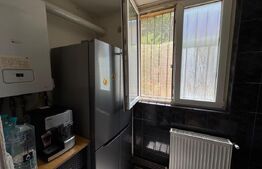 Apartament de 3 camere, decomandat, parter, zona Valea Rosie