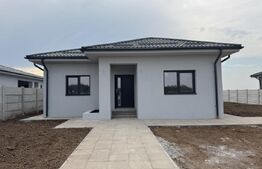 Casa parter, 120 mp utili, la cheie, 600 mp teren, Pielesti