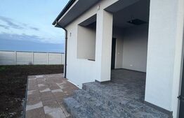 Casa parter, 97 mp utili, la cheie, pompa de caldura, 600 mp teren, Pielesti