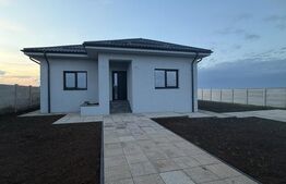 Casa parter, 97 mp utili, la cheie, pompa de caldura, 600 mp teren, Pielesti