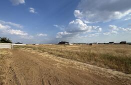 Parcele teren de 566 mp, front dublu de 30 m, utilități, zona Selgros