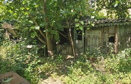 Casa la demisol, 45 mp utili, teren 372 mp in zona Botanica