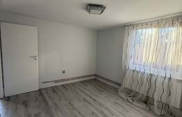 Casa parter, 50 mp, 481 mp teren, Malu Mare zona Scolii