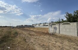 Parcelă teren 735 mp, front 39 m, utilități, zona Selgros