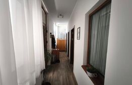 Casa cocheta, renovata, 125 mp utili si 245 mp teren, stradal, zona Piata Mare!