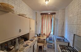 Apartament 4 camere, decomandat, 60mp, Craiovita Noua, etaj 1/4