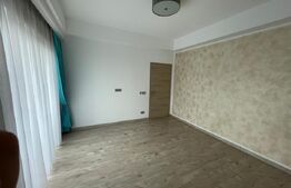 Penthouse cu 4 camere 120 mp si terasa 55 mp, zona centrala