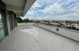 Penthouse cu 4 camere 120 mp si terasa 55 mp, zona centrala