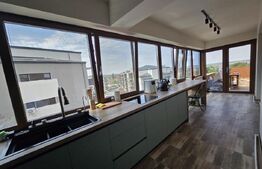 Penthouse decomandat, 3 camere, 163mp, zona Centru