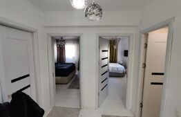 Apartament 3 camere, decomandat, 88 mp total, zona Piata Mare