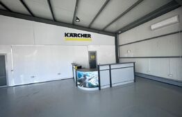 Spatiu comercial 215 mp, vitrina 15 m, cartier Romanesti, zona Rompetrol