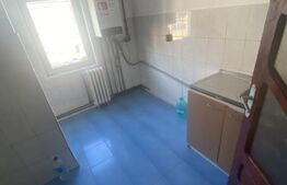 Apartament 3 camere  semidecomandat, et 3/4 langa primaria Filiasi