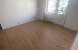 Apartament 3 camere  semidecomandat, et 3/4 langa primaria Filiasi