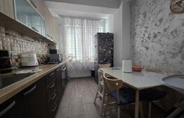 Apartament etaj 1 decomandat 2 camere 60mp , zona Billa 