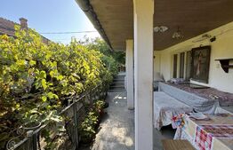 Casa batranesca, 97,57 mp utili, 1100 mp teren, Podari