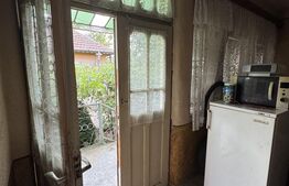 Casa batranesca, 97,57 mp utili, 1100 mp teren, Podari