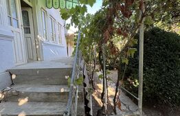 Casa batranesca, 97,57 mp utili, 1100 mp teren, Podari