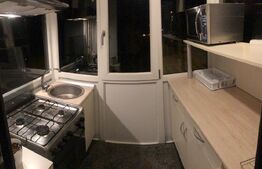 Apartament semidecomandat cu 3 camere, zona Lapus