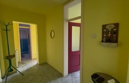 Apartament de inchiriat, cu 2 camere in zona centrala, langa Primarie