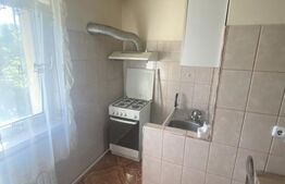 Apartament de 78 mp , 3 camere decomandat et.3/4 in Lapus (Sucpi)