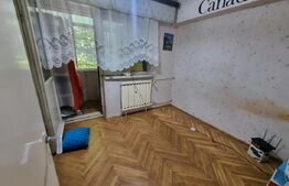 Apartament 4 camere decomandate, Rovine Zona Posta