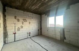 Casa P+1 parte din duplex, Simnicul de Jos 