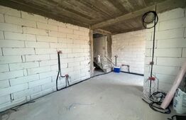 Casa P+1 parte din duplex, Simnicul de Jos 