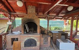 Casa de vacanca cu potential turistic, 1603 mp teren, Cernatesti