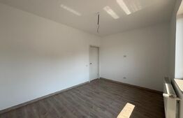 Apartament decomandat, 3 camere, 92 mp, zona Trattoria