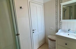 Apartament modern cu 2 camere, 52 mp,  centrala si AC, zona Centrala