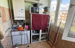 Apartament 3 camere decomandate 77 mp, etaj 3/4 in 1 Mai