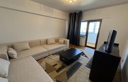 Apartament 3 camere, 2 bai, decomandat, zona Centrul Vechi