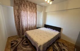 Apartament 3 camere, 2 bai, decomandat, zona Centrul Vechi