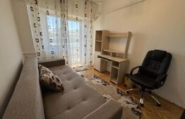 Apartament 3 camere, 2 bai, decomandat, zona Centrul Vechi