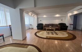 Apartament cu 3 camere, decomandat, centrala termica, Electroputere Mall