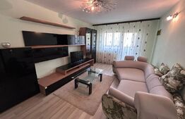 Apartament cu 3 camere, decomandat, 75 mp, Rovine, zona cofetaria Damarin